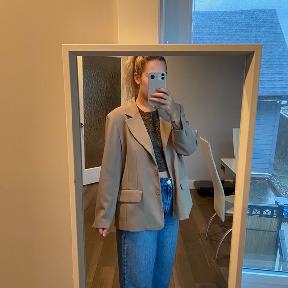 Vintage Taupe Blazer -fits like a medium - Picture 6 of 7